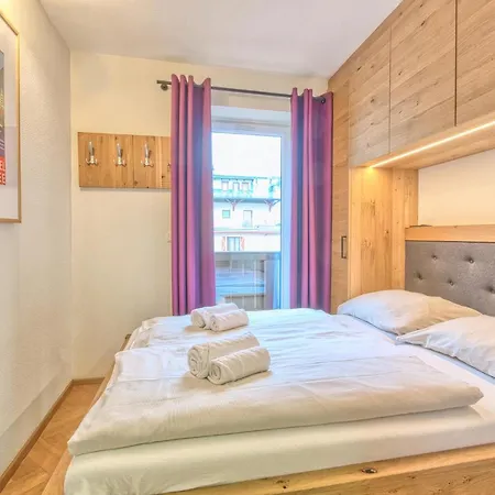 Antonia - By Alpen 滨湖采尔